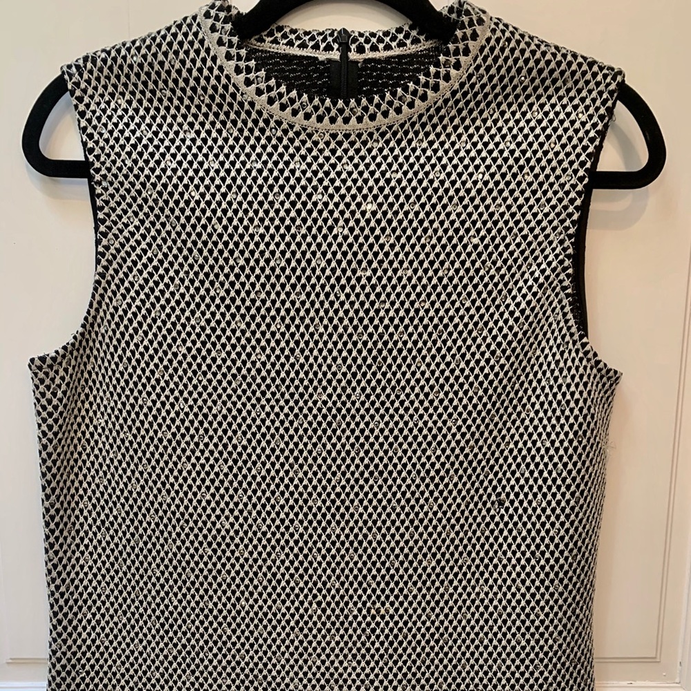 St. John Sleeveless Top Black with Sparkle- Sz M